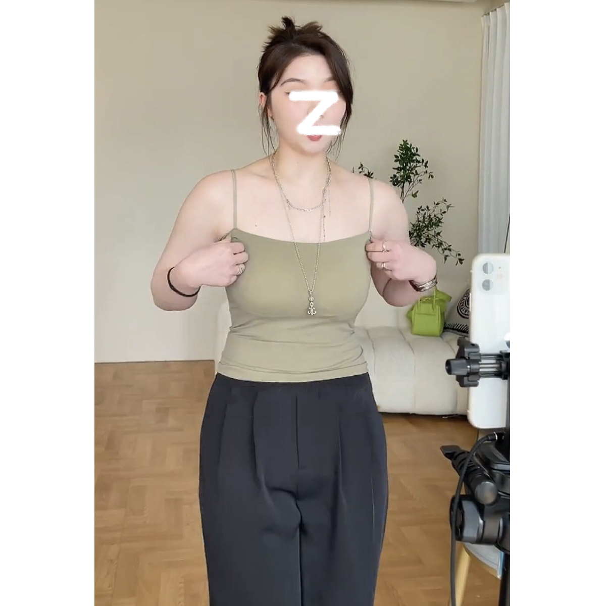 胖mm抹胸内搭吊带背心带胸垫夏大码女装修身显瘦美背短款打底上衣