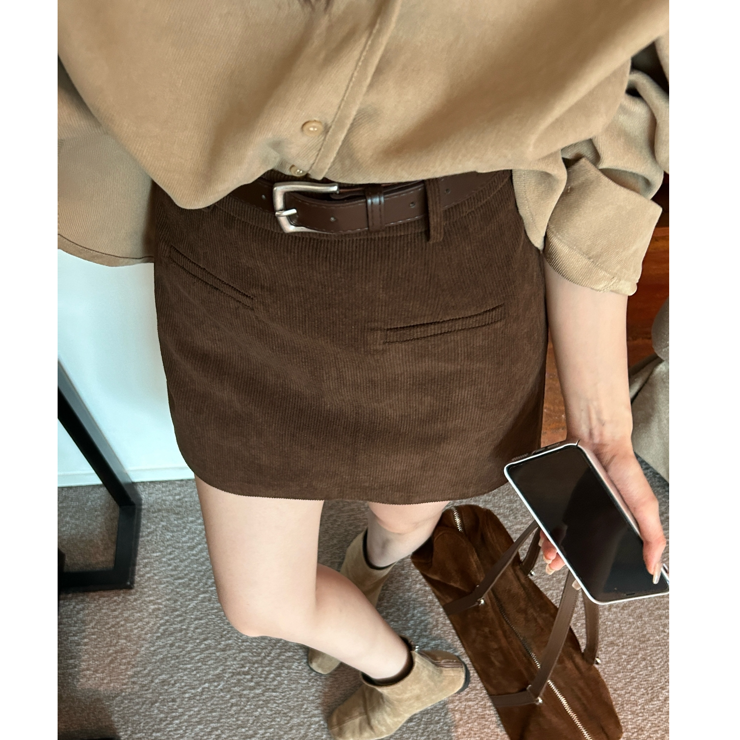 咖啡色复古灯芯绒半身裙秋冬大码百搭包臂短裙防走光显瘦a字裙子