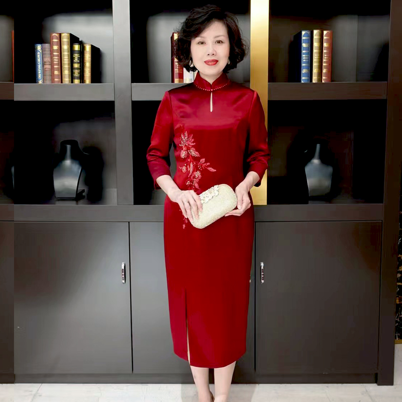 YINGDAK/应大酒红色七分袖立领中长改良旗袍婚宴场合装连衣裙