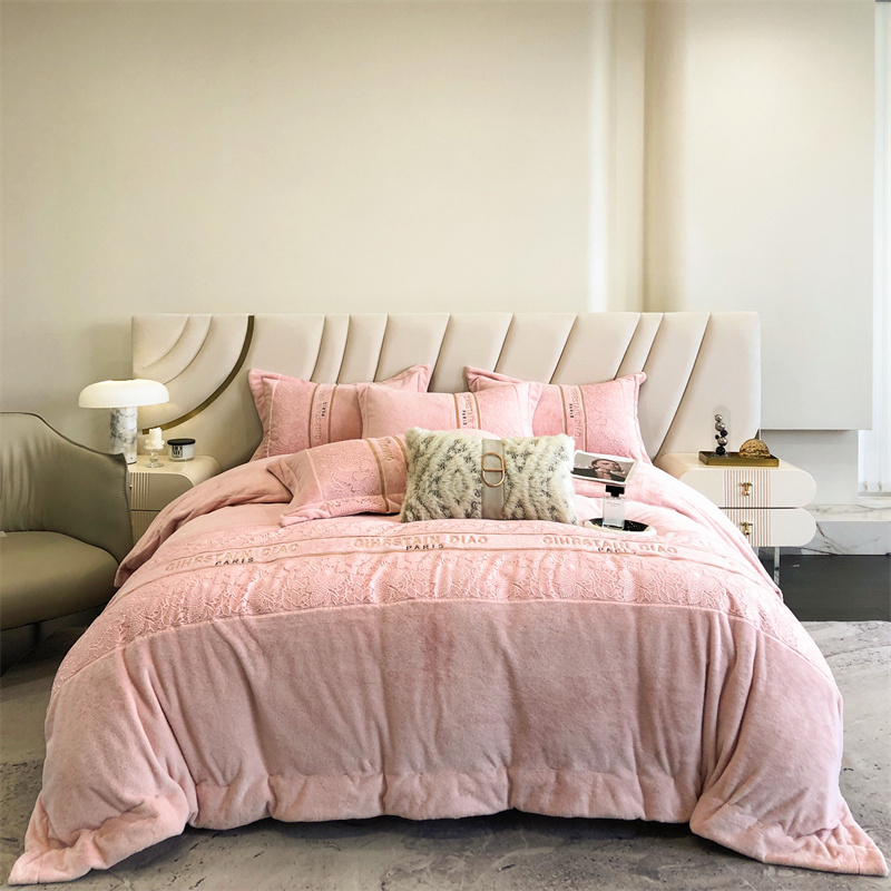 2023新款托斯卡纳毛绒刺绣四件套双面床上用品加厚保暖柔软