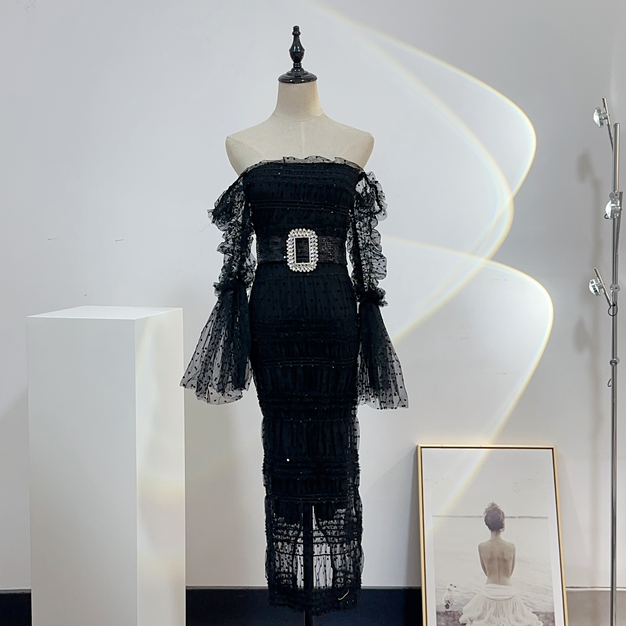 【颖三三 福福款】名媛气质一字肩亮片蕾丝收腰连衣裙长袖开叉长裙