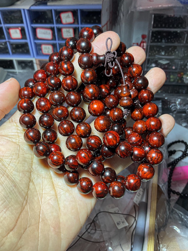 印度小叶紫檀1.0高油密芝麻火焰纹二膘老料108颗