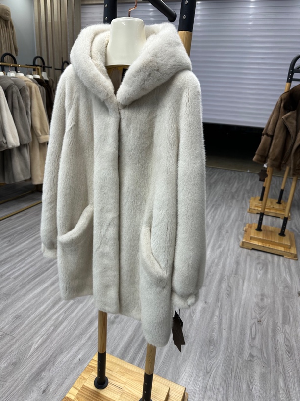 239款貂皮大衣外套