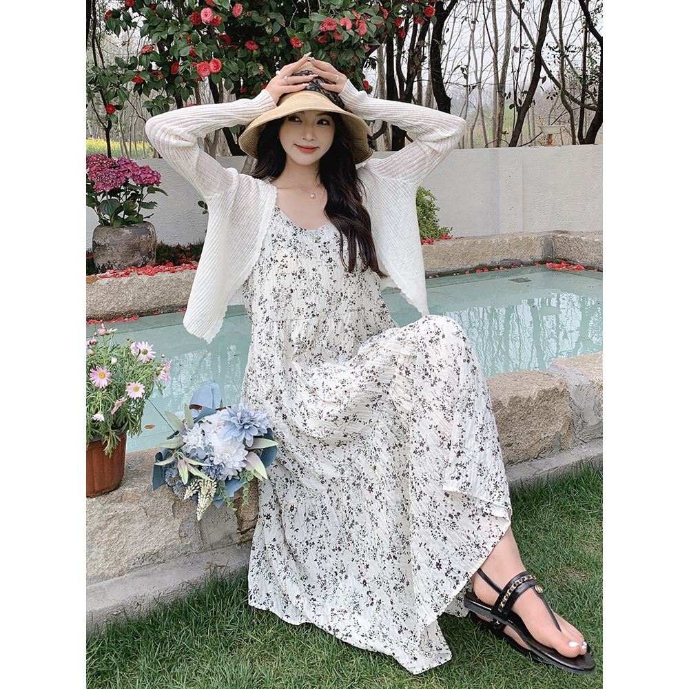 法式chic吊带碎花连衣裙女春夏套装小个子高级感迪士尼穿搭一整套
