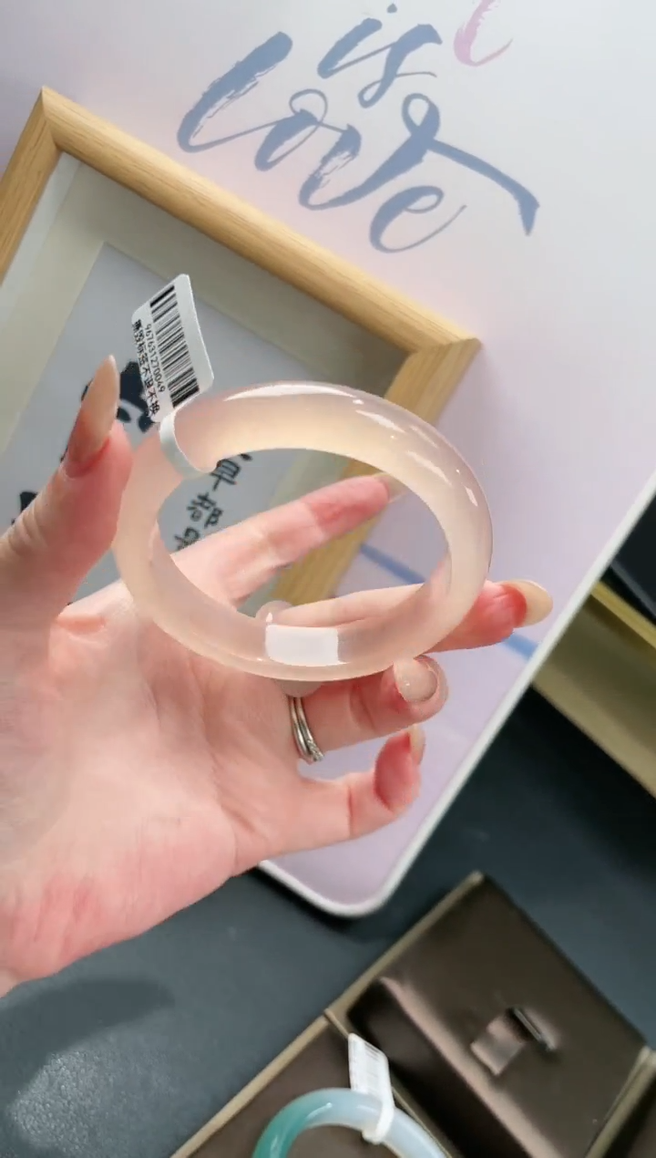 【闪购商品】玛瑙/玉髓手镯未镶嵌A157