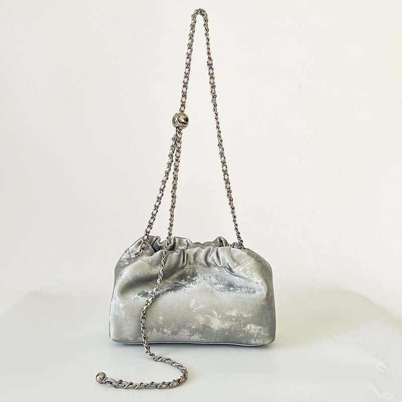 真皮女包工厂2024真牛皮单肩手提斜挎新中式褶皱小众复古百搭时尚