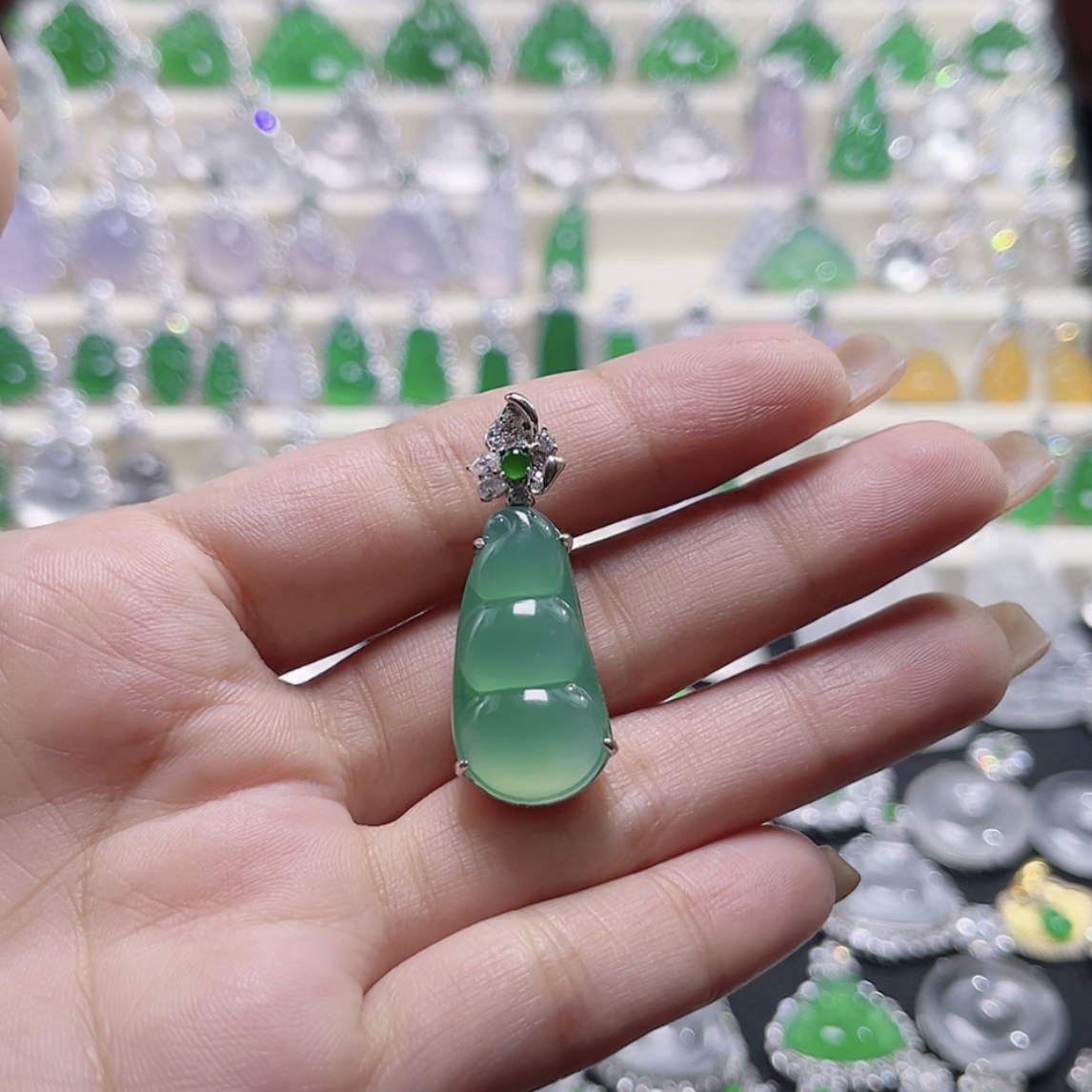 天然玉石，玉髓绿福豆，s925银镶嵌
