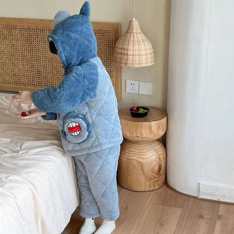加厚款男童珊瑚绒三层夹棉冬款加绒家居服套装卡通鲨鱼睡衣两件套