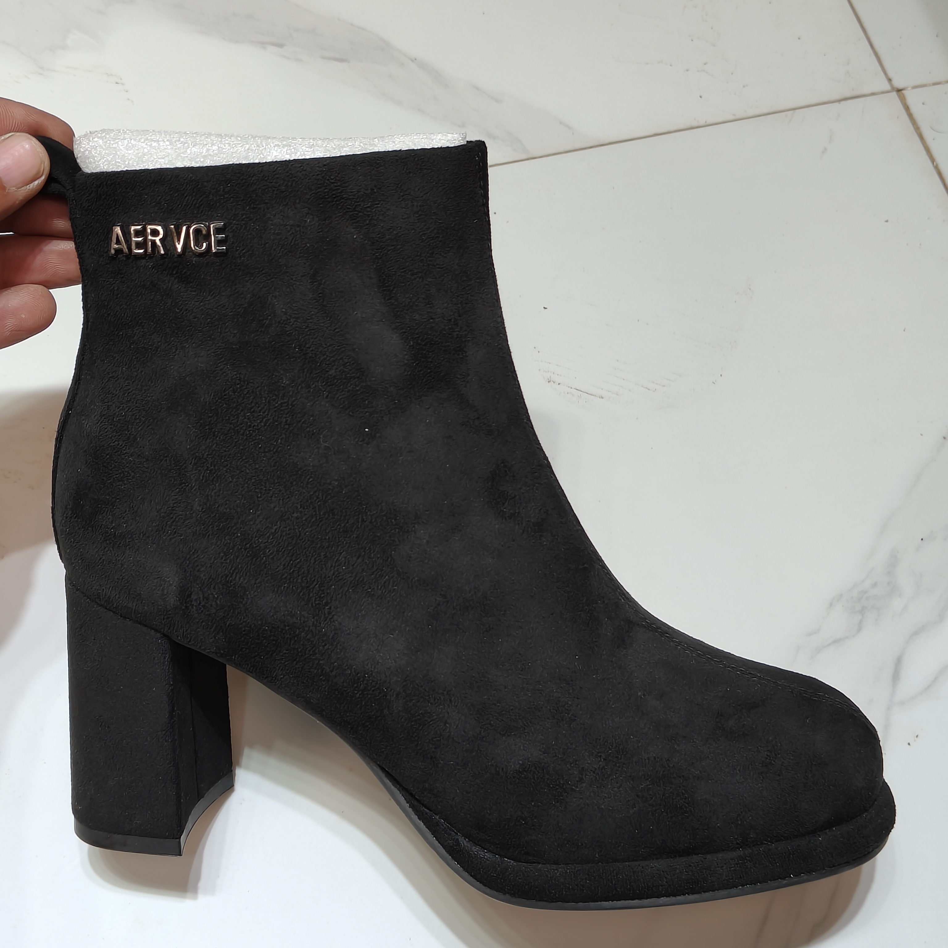 新款正版短靴粗跟圆头绒里细跟方头黑色女士尖头百搭跟鞋单里休闲