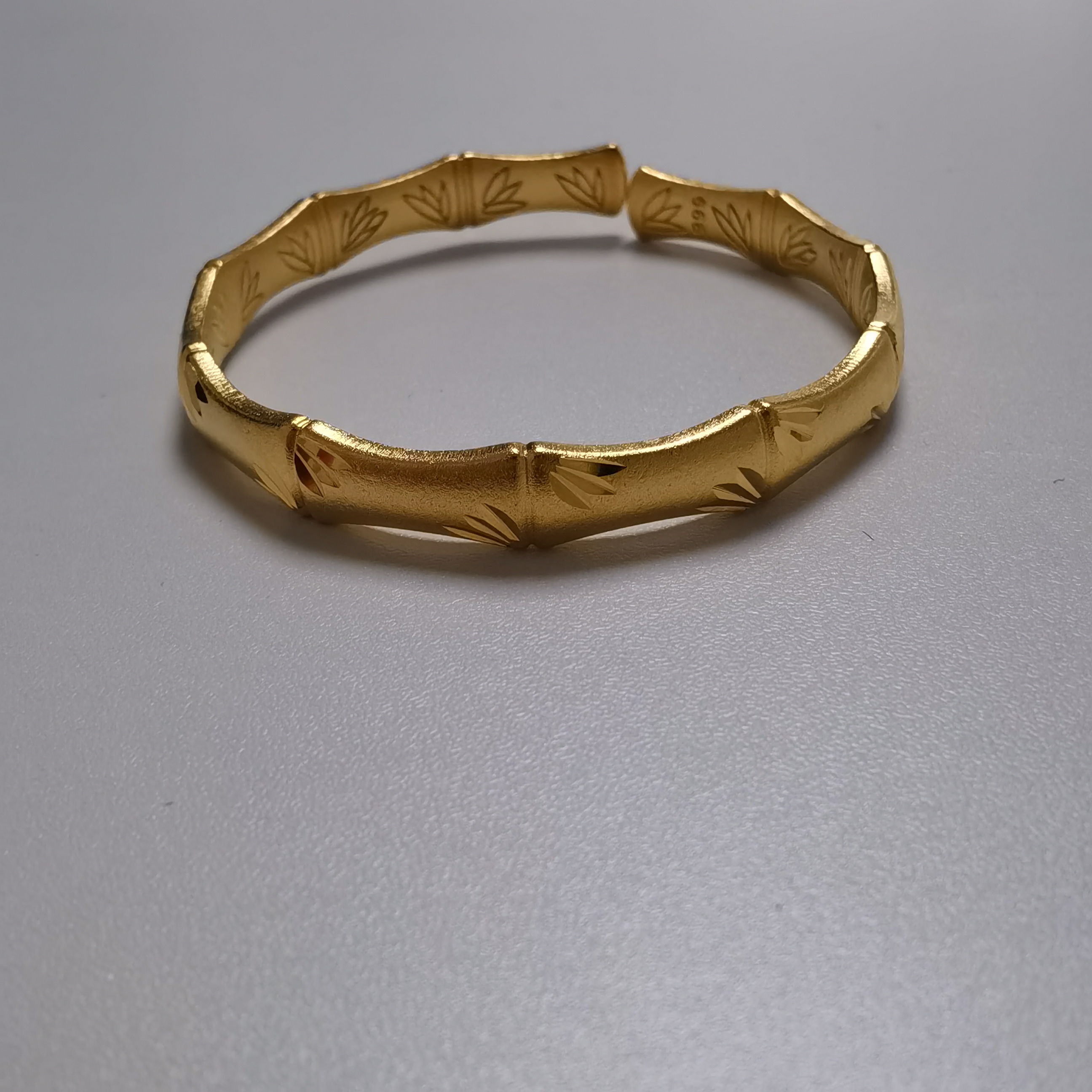 HG高端大气手镯H001