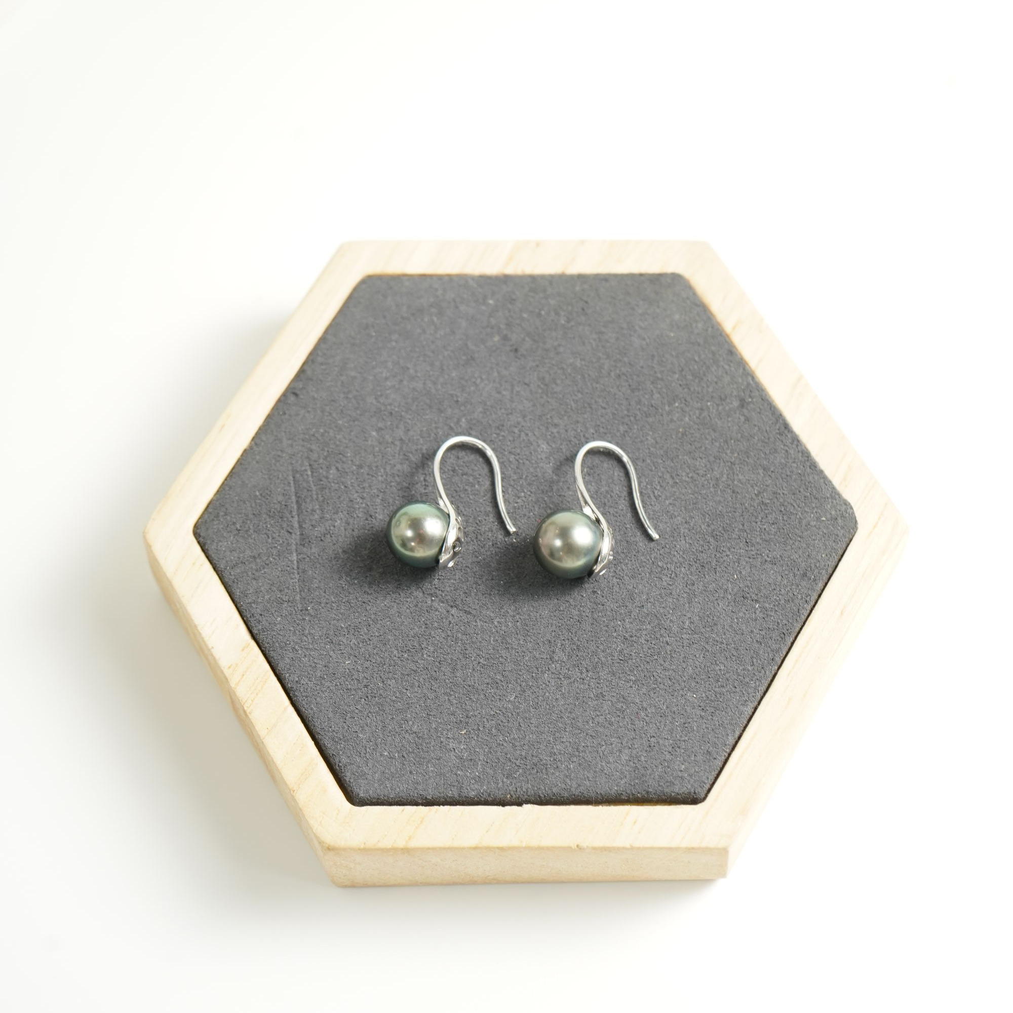 Gloire/古名【双双】S925银大溪地海水珍珠耳钩9-10mm-Z1481