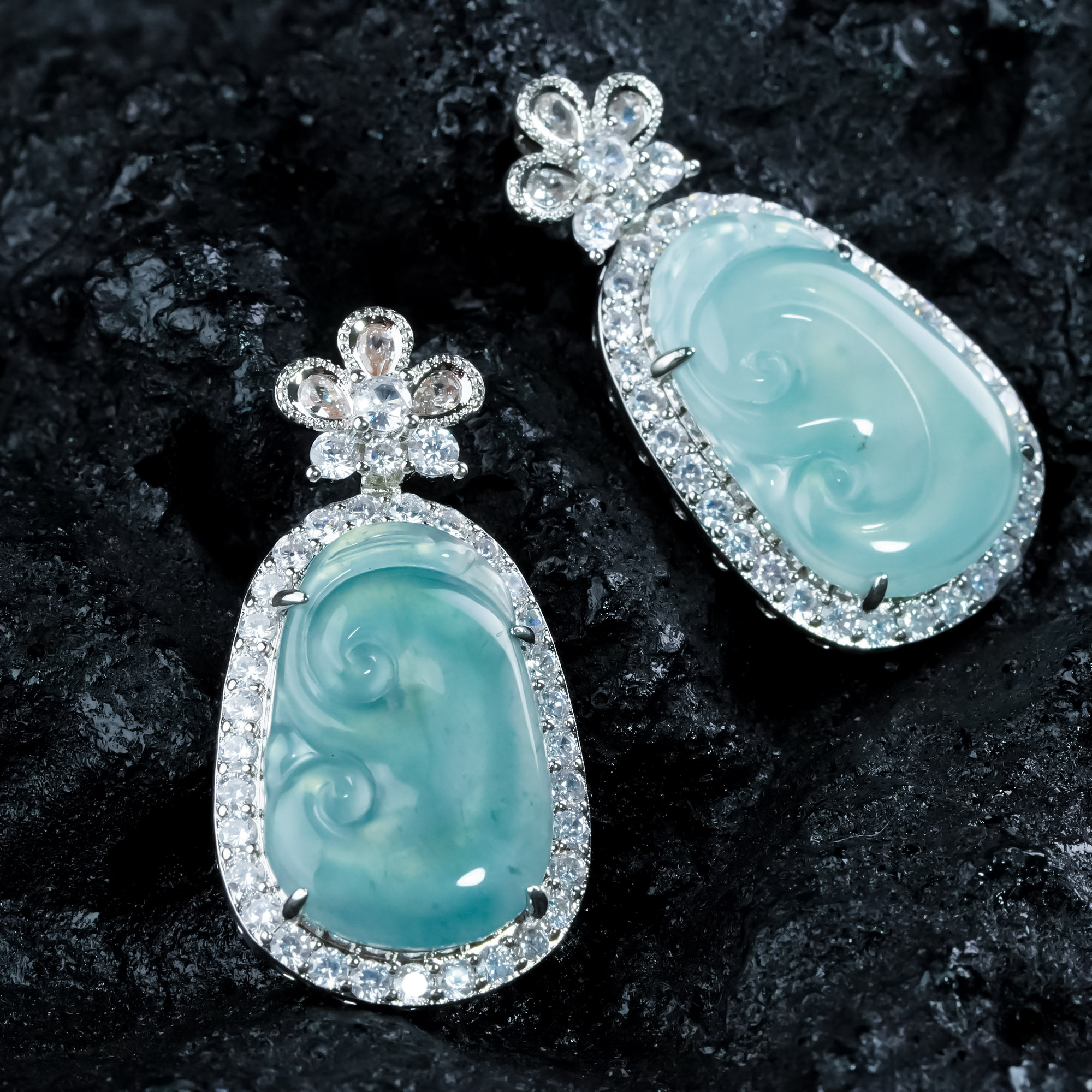 大李珠宝-穿搭时尚轻奢天然A货翡翠如意吊坠多样性发其一G385