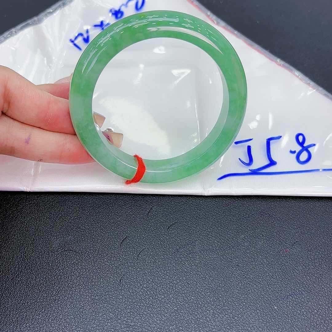 翡翠手镯未镶嵌天然缅甸A货翡翠