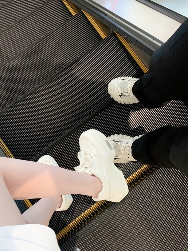 TUTU【VV➕】时尚休闲百搭韩版网红夏季小白鞋#XZ966