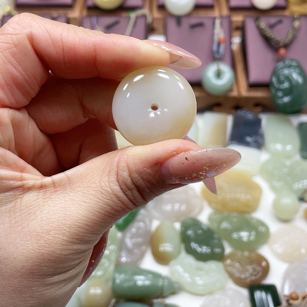 【闪购商品】和田玉颈饰未镶嵌波*