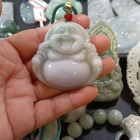 【闪购商品】翡翠颈饰未镶嵌乐****@