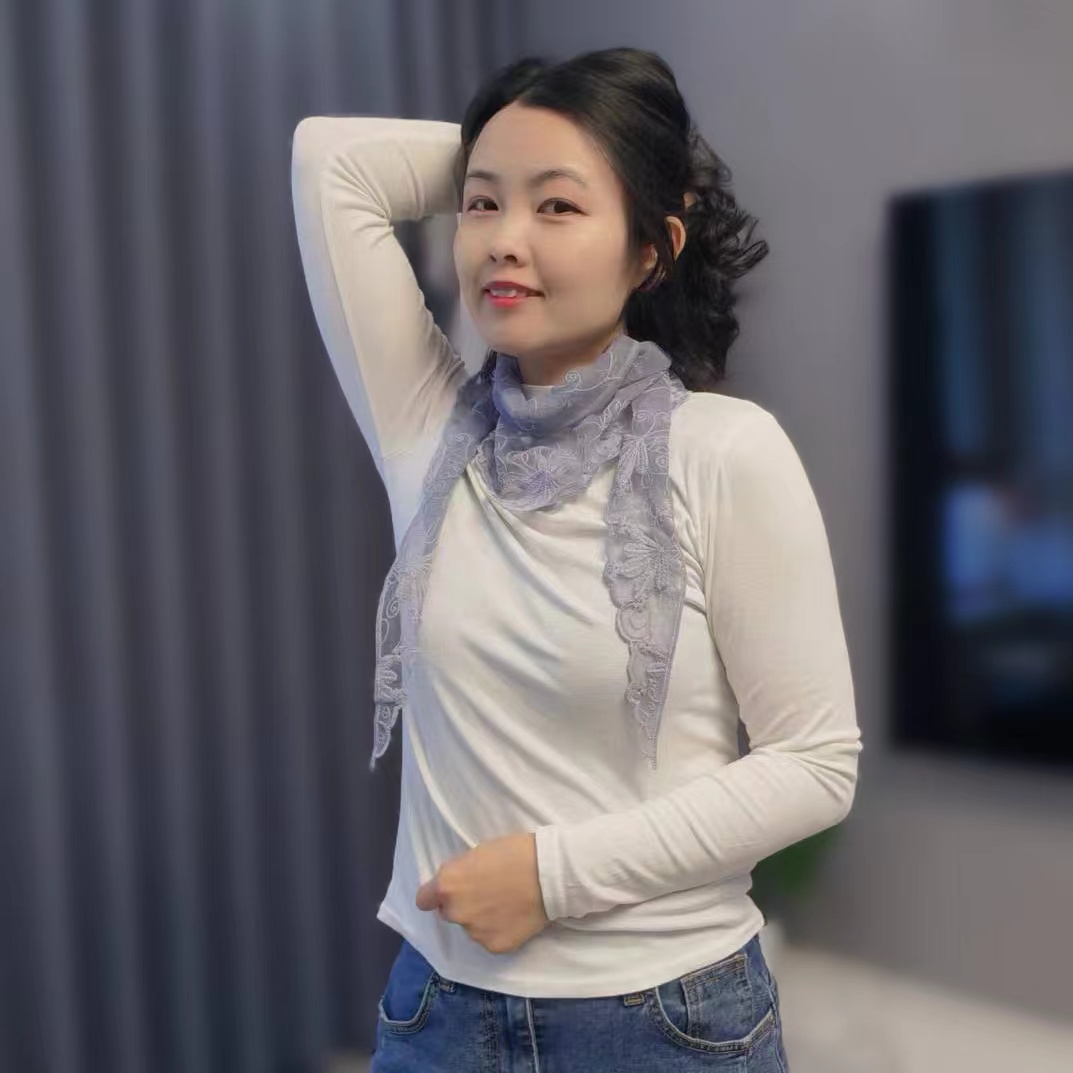 【香香优选】韩国女士春秋三角网面刺绣丝巾新款时尚洋气优雅上档次