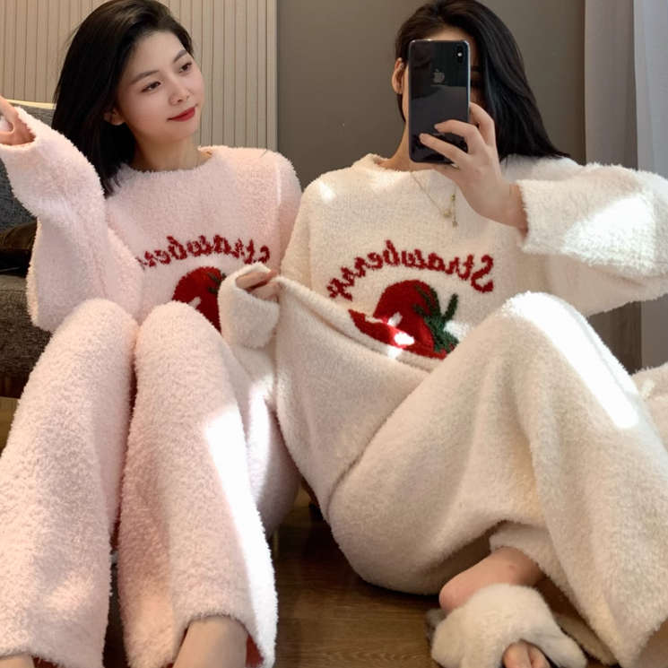 2024新款女士字母草莓半边绒爆款圆领套头长袖长裤卡通家居服套装