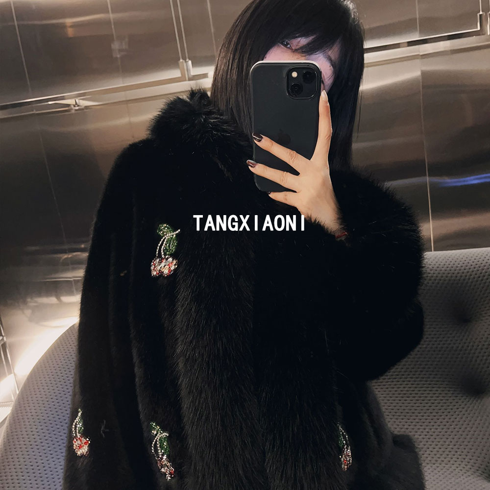 渠道货 订单款 两色大毛领  樱桃钉珠开衫 