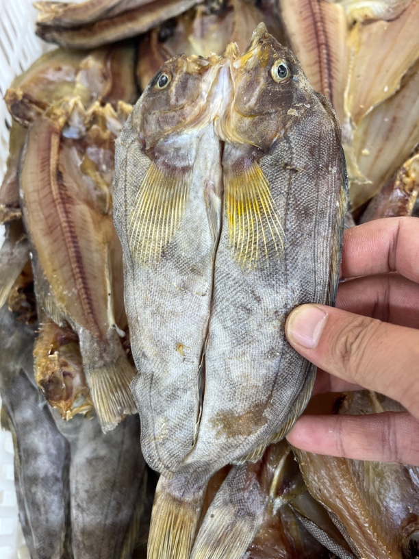 大连自然晾晒黄鱼干 2斤