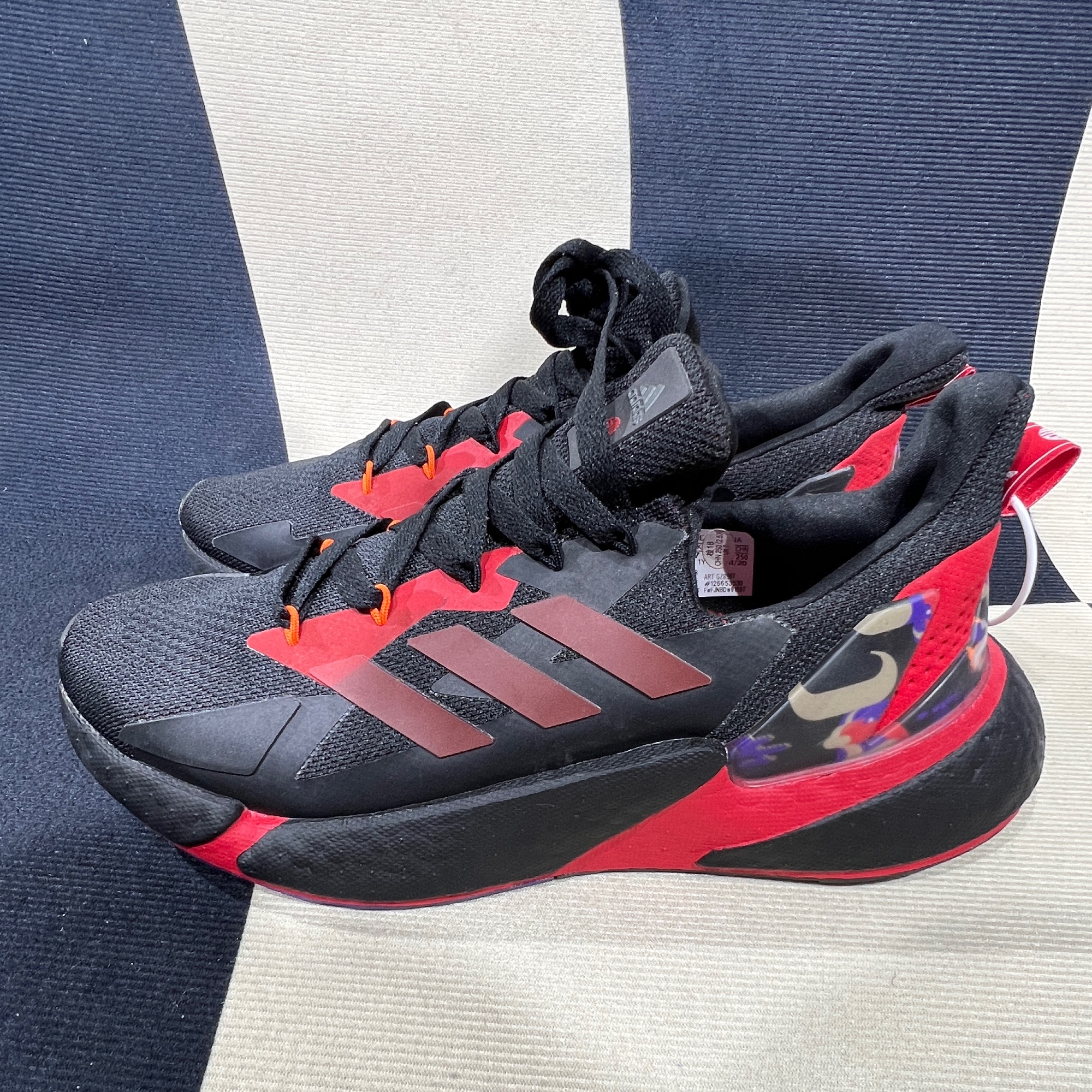 adidas/阿迪达斯40码 减震防滑运动鞋