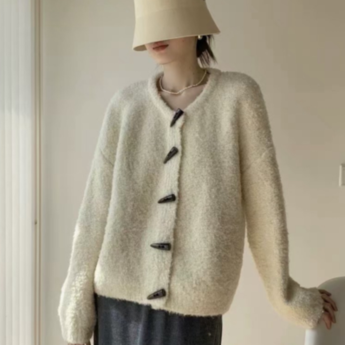 艾熙时尚百搭撤柜毛衣