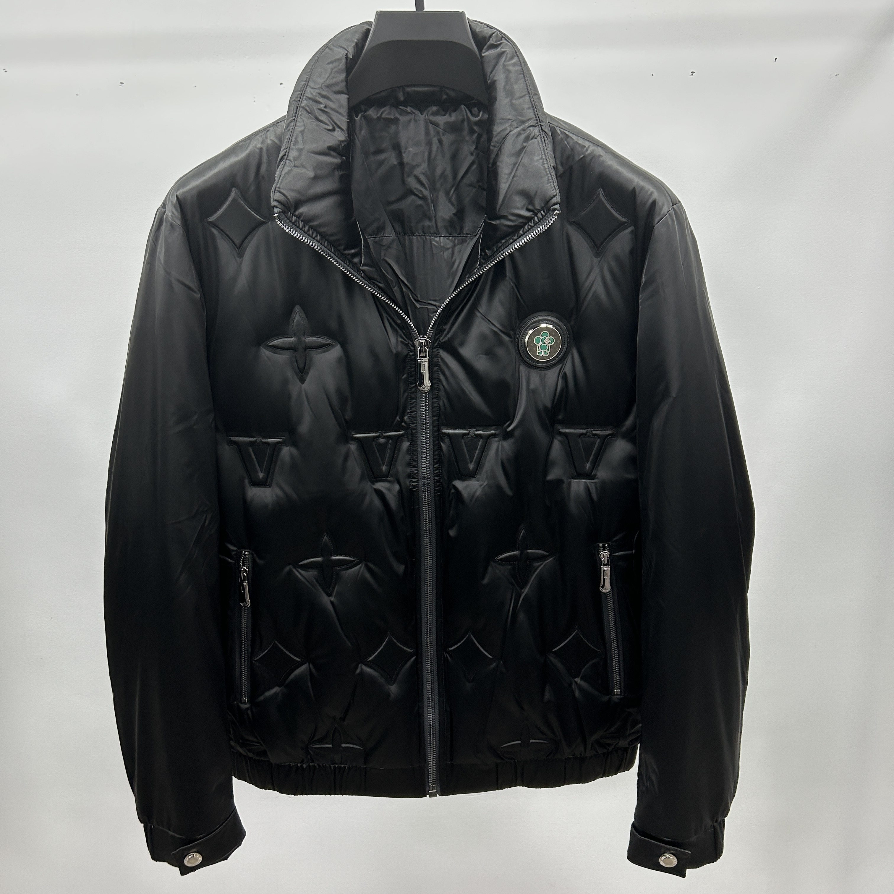 2023秋冬男士新款定位凹凸立体绗棉轻奢短款潮流时尚立领棉衣