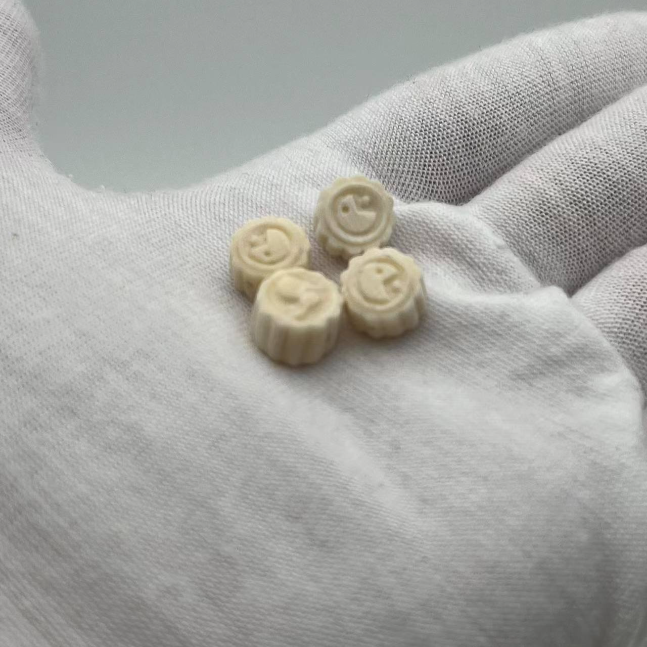 UPH/月饼配饰 10MM 天然保真猛犸牙