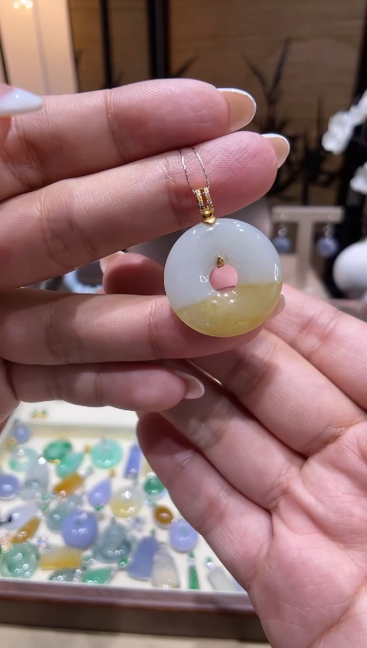 【闪购商品】翡翠吊坠(不含链)18K金镶嵌甜甜圈48小时鉴赏期