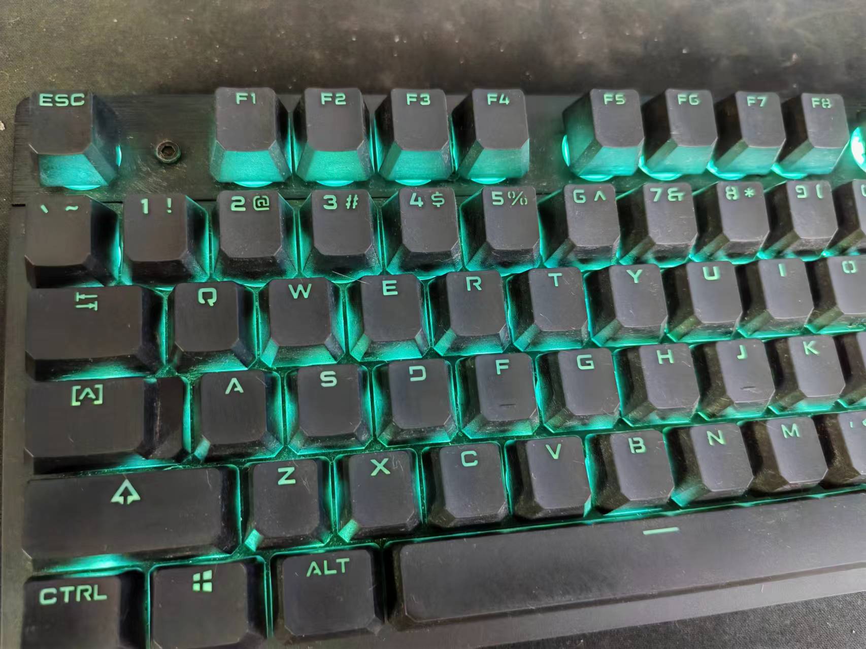 9新  机械键盘双飞燕电竞黑色有线台式办公网咖发光键鼠幽灵专业