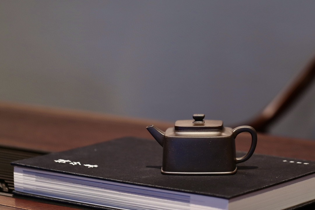 闭眼入！ 陈铭泽精工抟制《怀香》180cc  60珍贵老紫泥