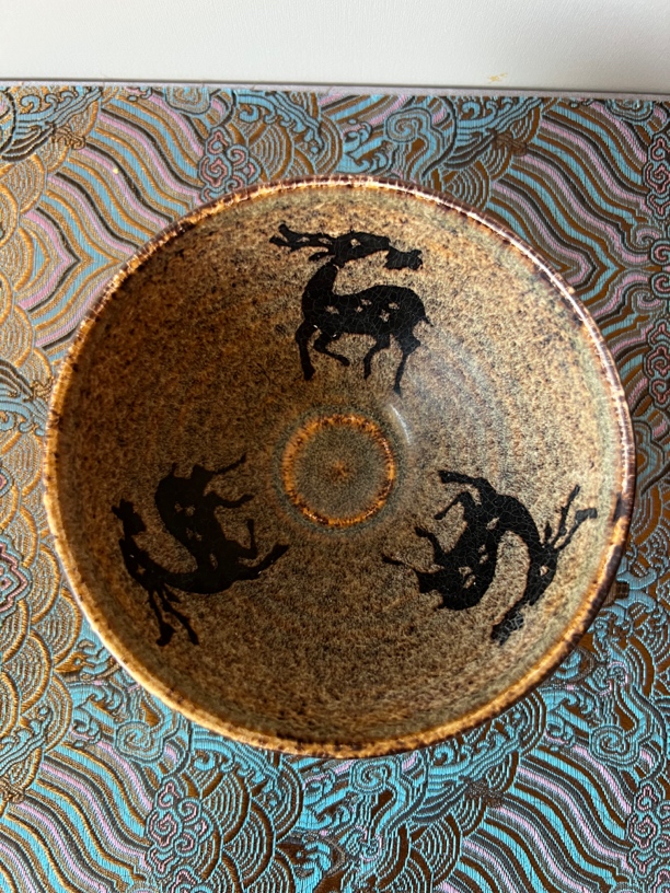 吉州窑剪纸贴花鹿盏