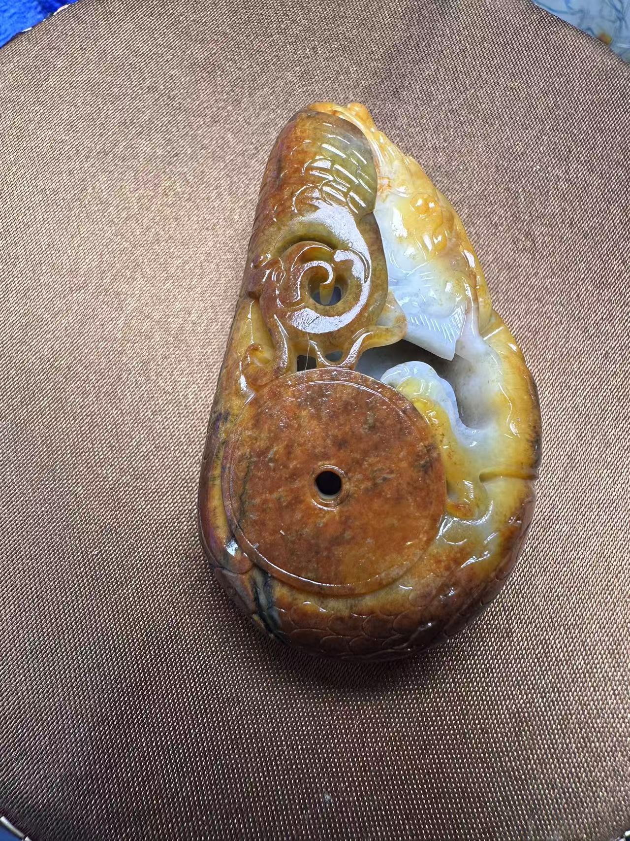 和田玉龙凤呈祥精品，重48.7克