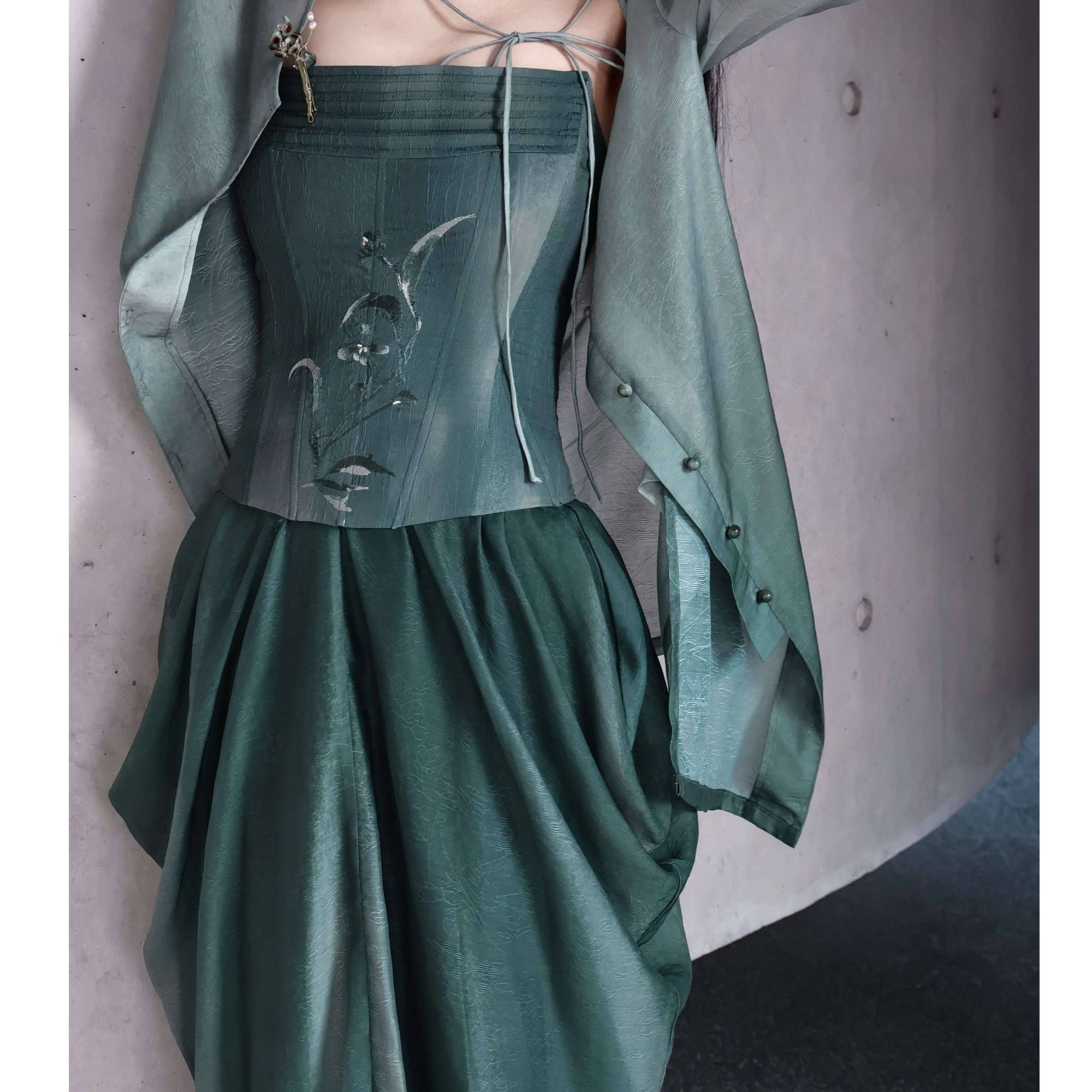 【釉上兰】原创国风法式重工鱼骨胸衣 晕染茧型半身裙