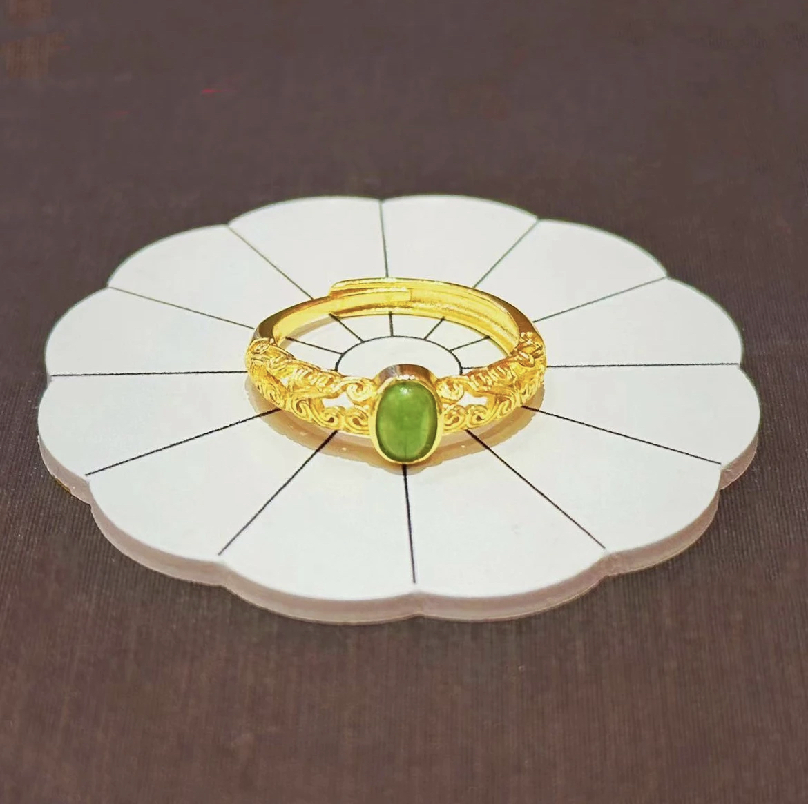 雅维【万总宠粉款】古法传承宫廷复古风和田碧玉戒指