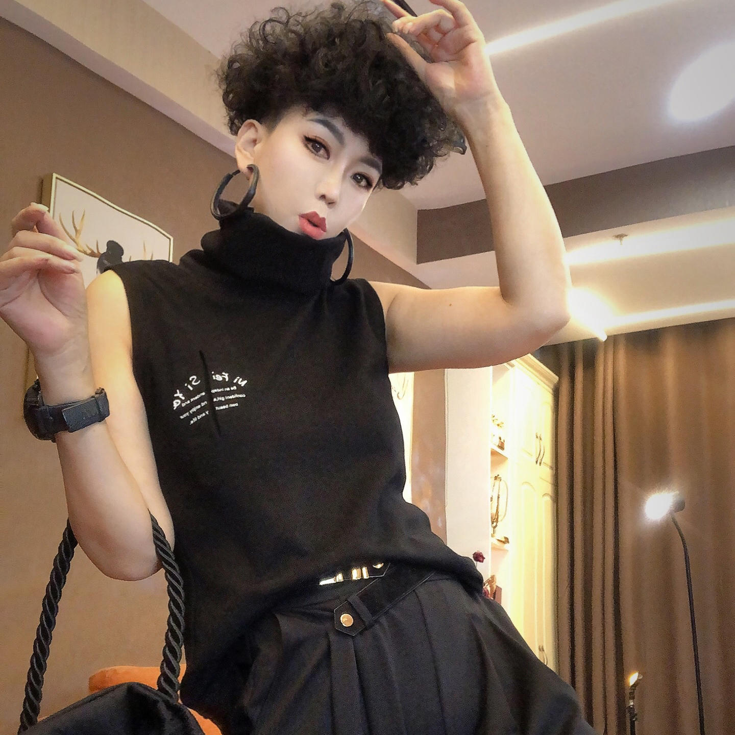 【妮菲丝娅】高领无袖坎肩纯色宽松打底背心百搭韩版白色时尚140ins