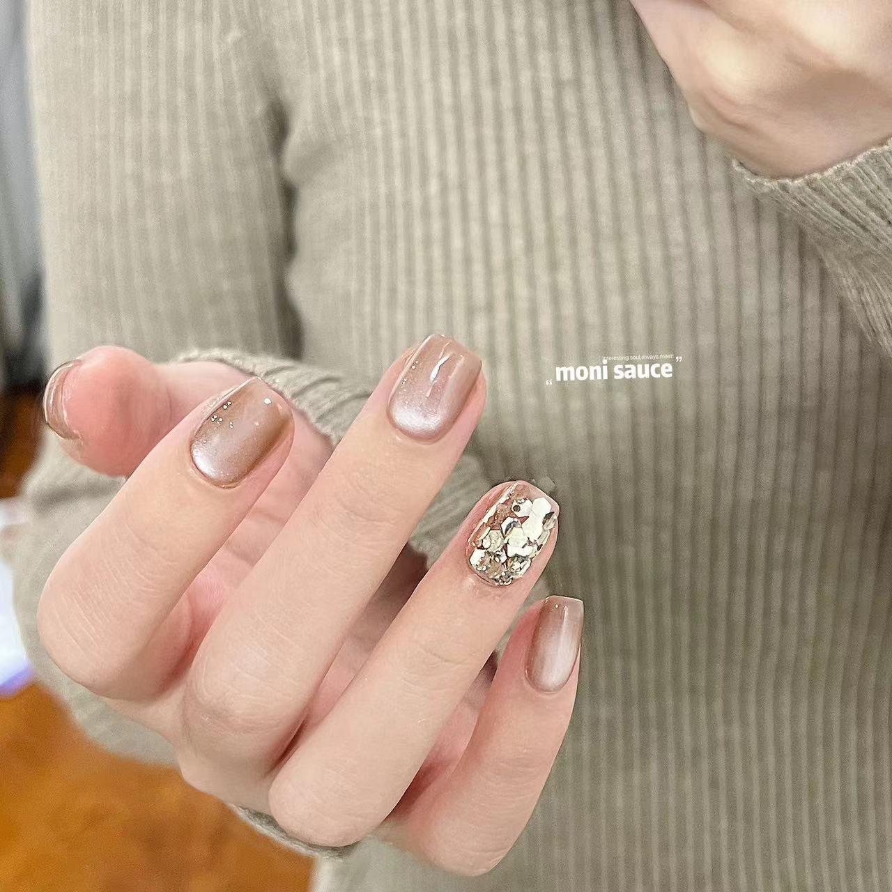 【玫瑰庄园】moni sauce茉妮设计穿戴甲手工气质爆闪简约金色