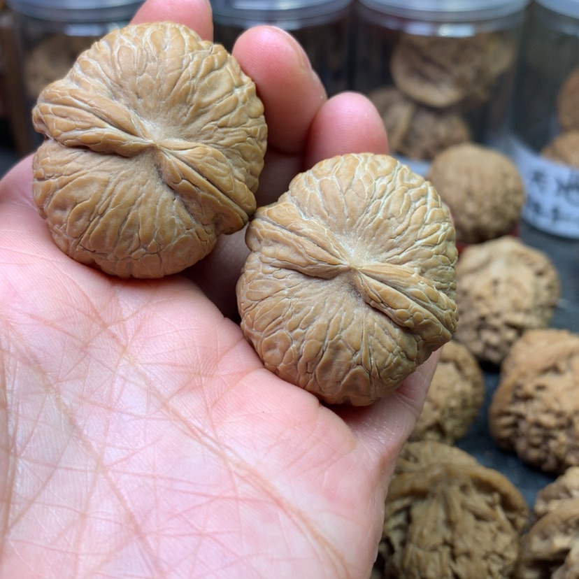 【闪购商品】文玩核桃吊坠麋***力平谷元宝