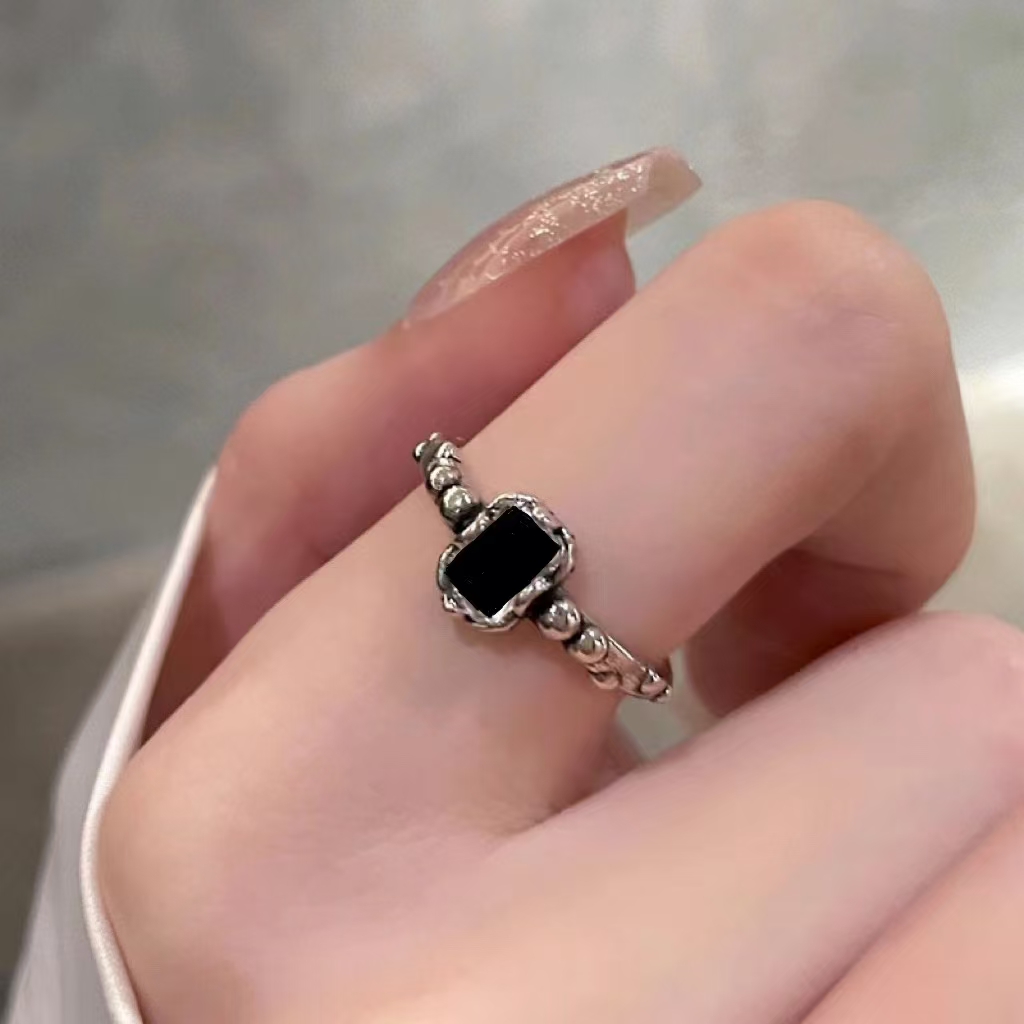 铜合金锆石戒指 双11新款戒指黑色方糖设计时尚简约开口食指精致