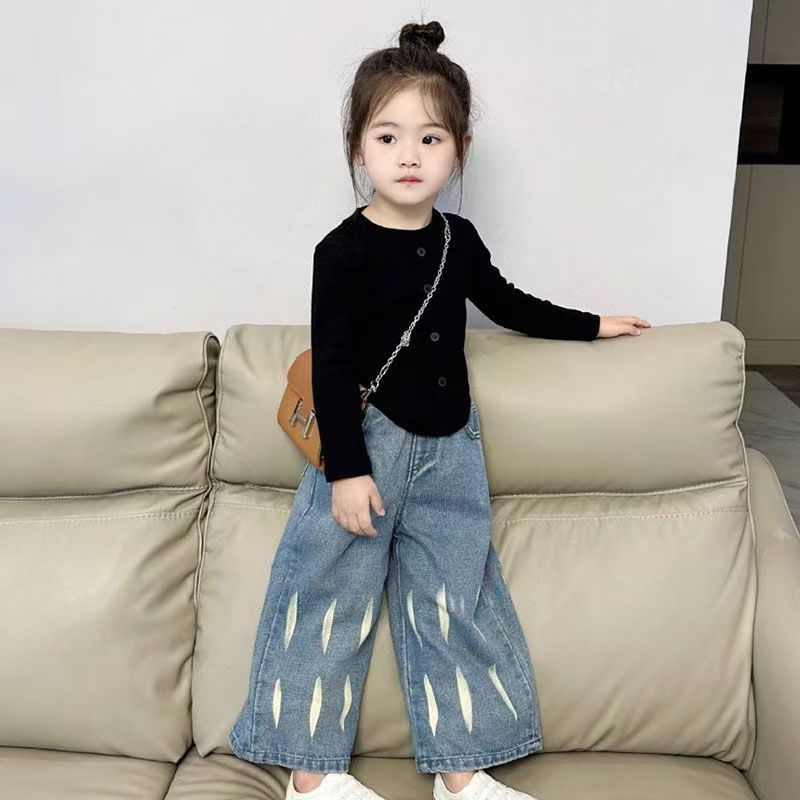 女宝宝秋装洋气套装儿童秋天穿搭韩版女童打底衫牛仔阔腿裤两件套