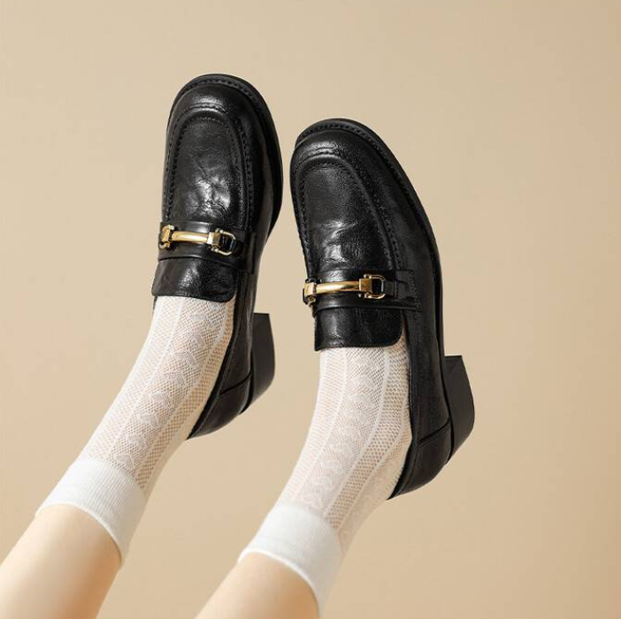 C1313 黑色 新款时尚圆头舒适粗跟女士乐福鞋