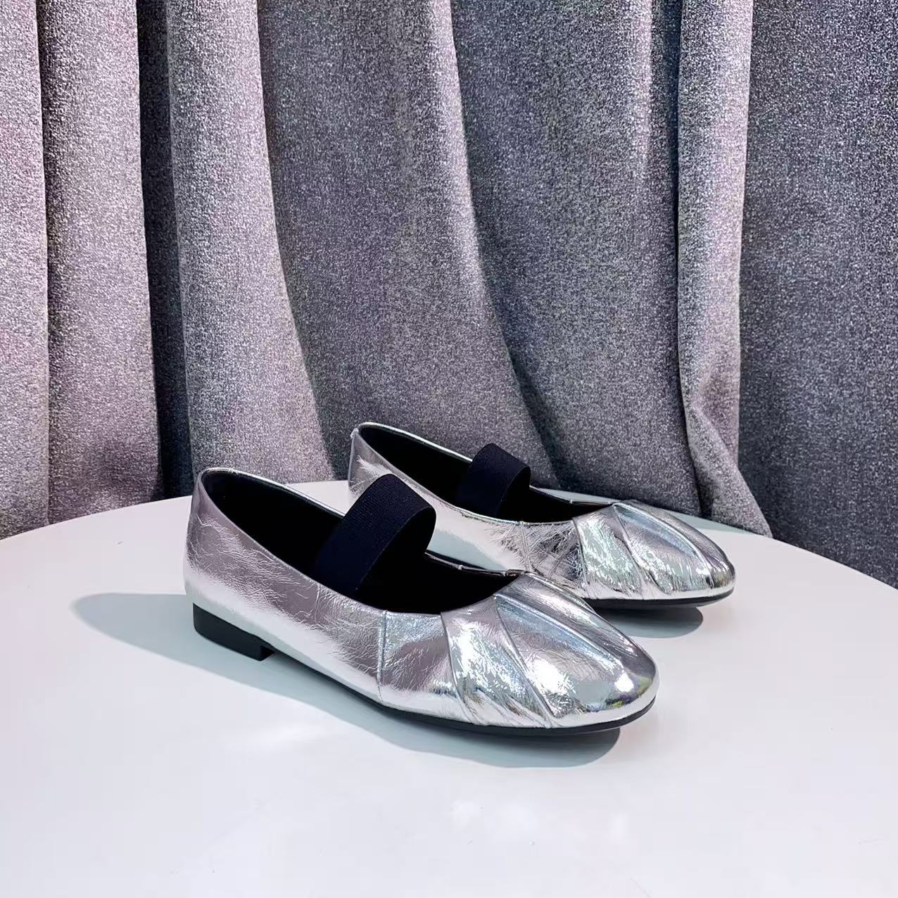 【表弟严选】C365 银色  时尚百搭舒适低跟方圆玛丽珍浅口女单鞋