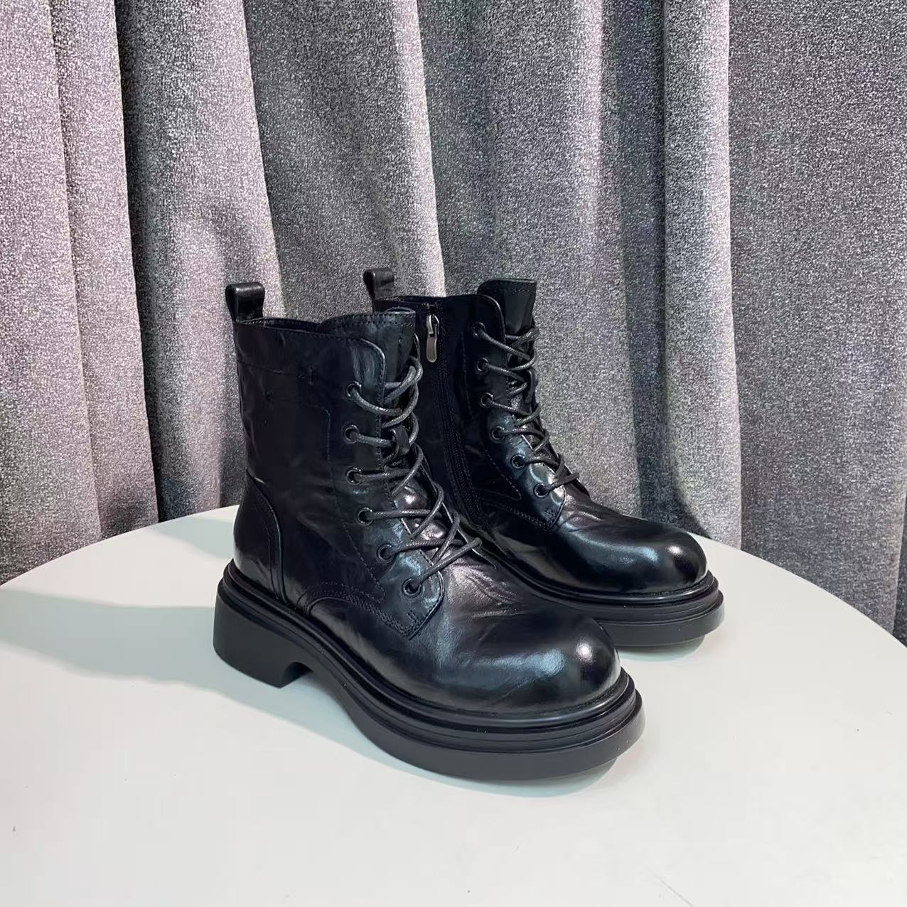 C490 黑色 高端粗跟圆头真皮厚底短靴 马丁靴