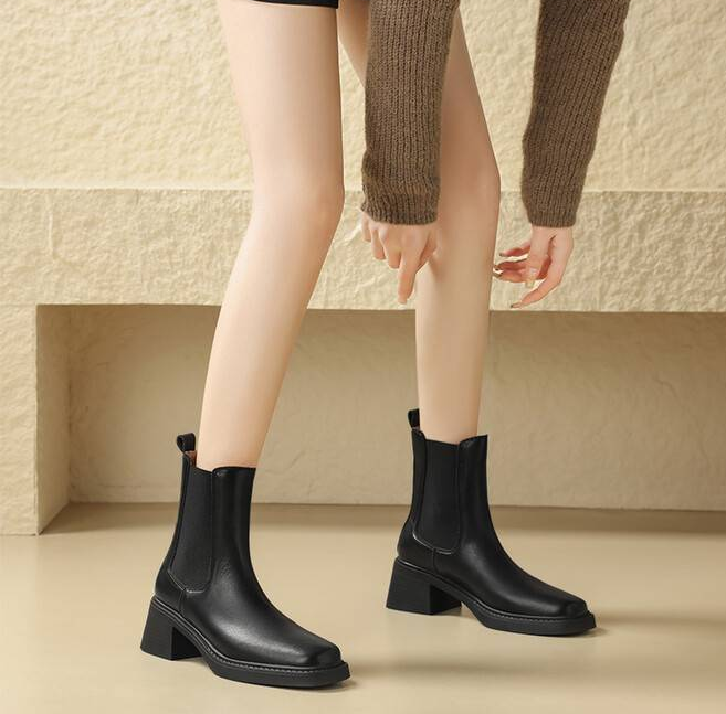 C1338  黑色绒里  秋冬粗跟厚底圆头系带舒适短靴 烟筒靴