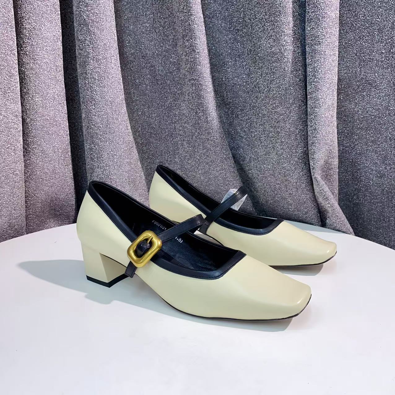 【表弟严选】C393 黄/黑色  高端时尚舒适粗跟方头玛丽珍浅口女单鞋