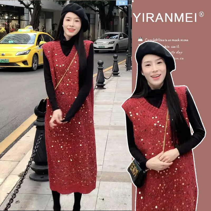 慵懒风红毛衣背心裙秋冬2024新款复古高级感中长款亮片孕妇连衣裙