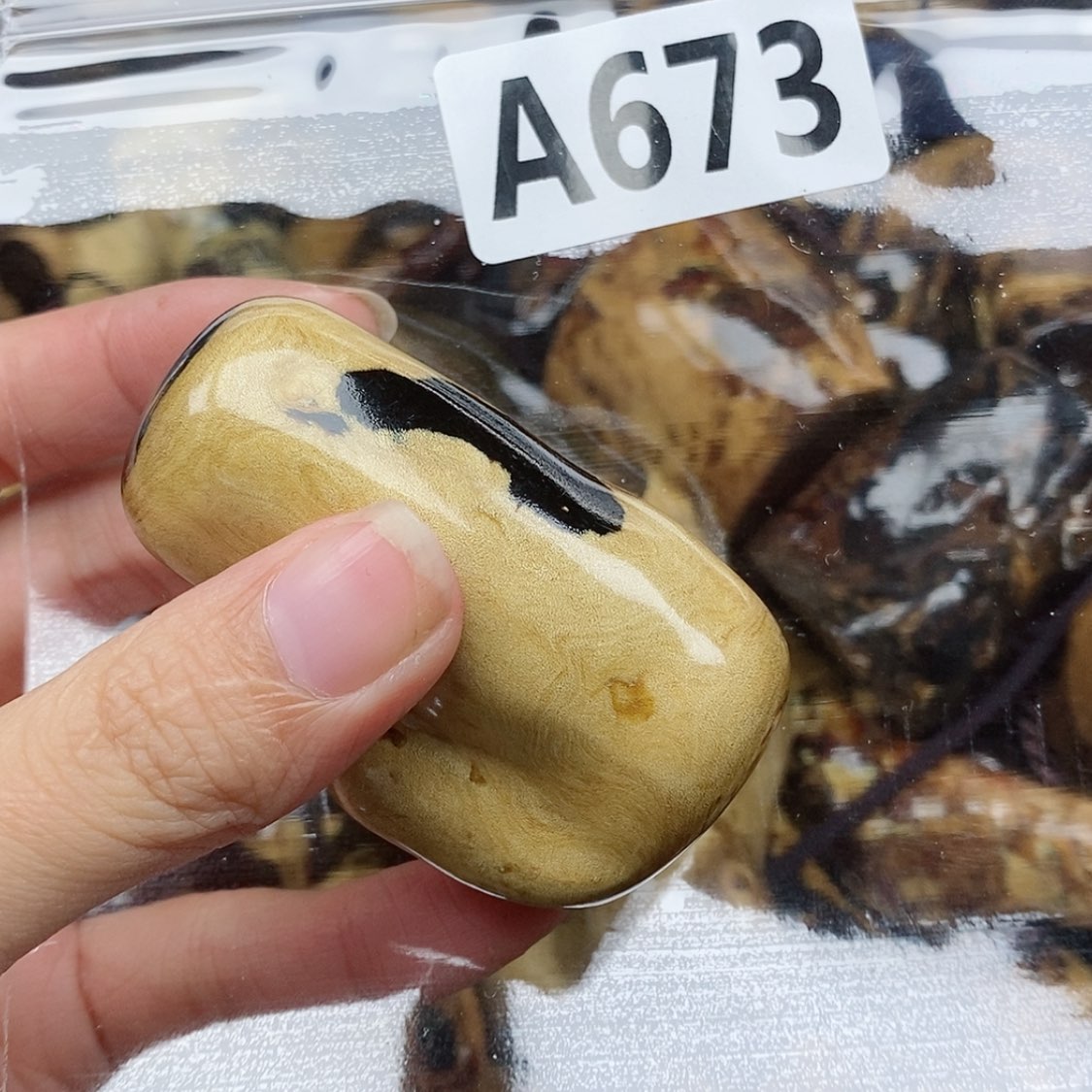 【闪购商品】柳柳木根雕随行673