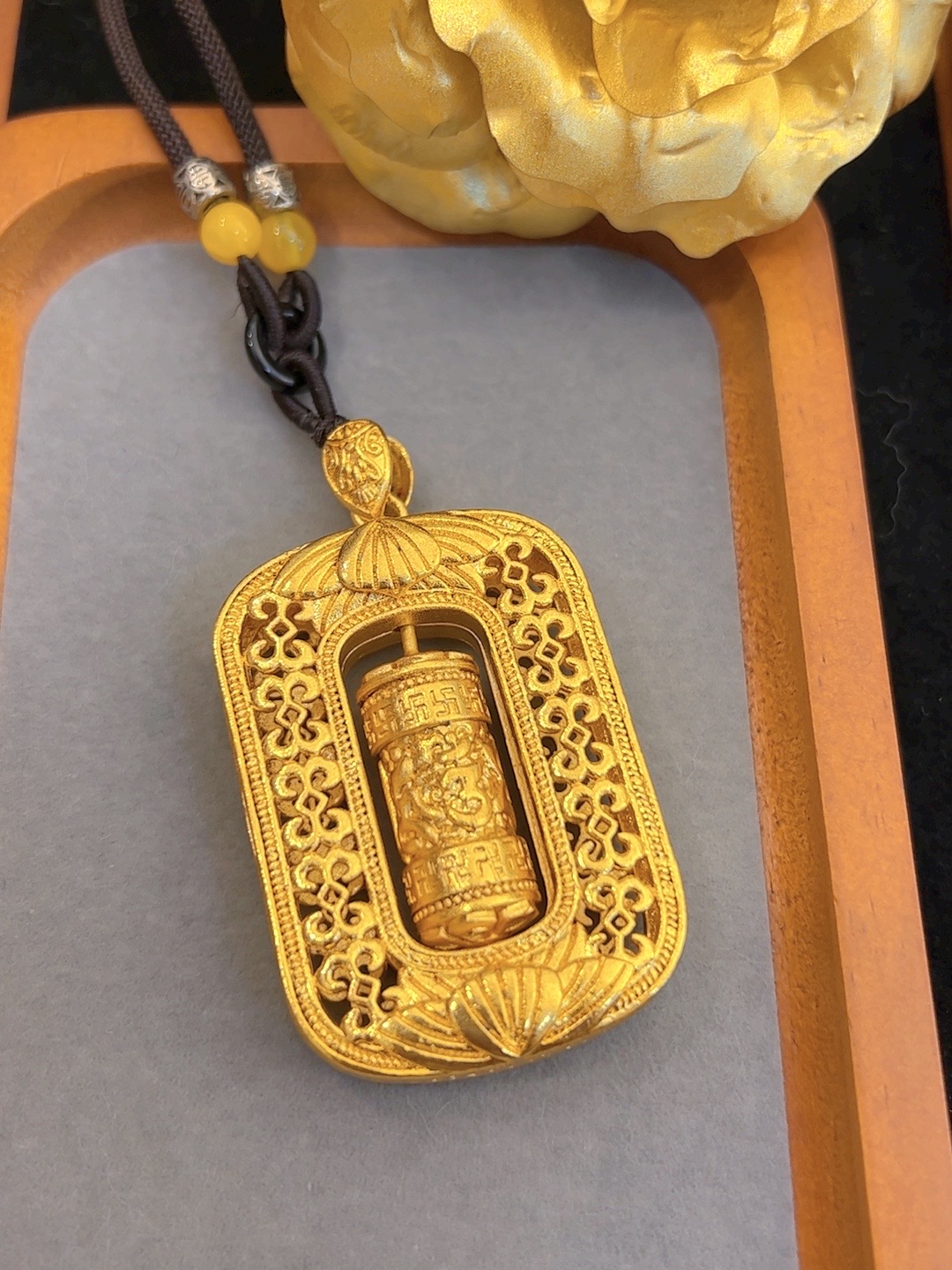 R吊坠 CUICAN金色转经筒吊坠R064