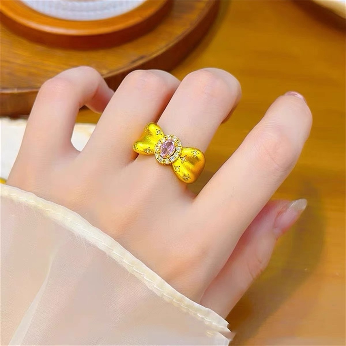 R戒指 CUICAN金色在逃公主蝴蝶结戒指R013