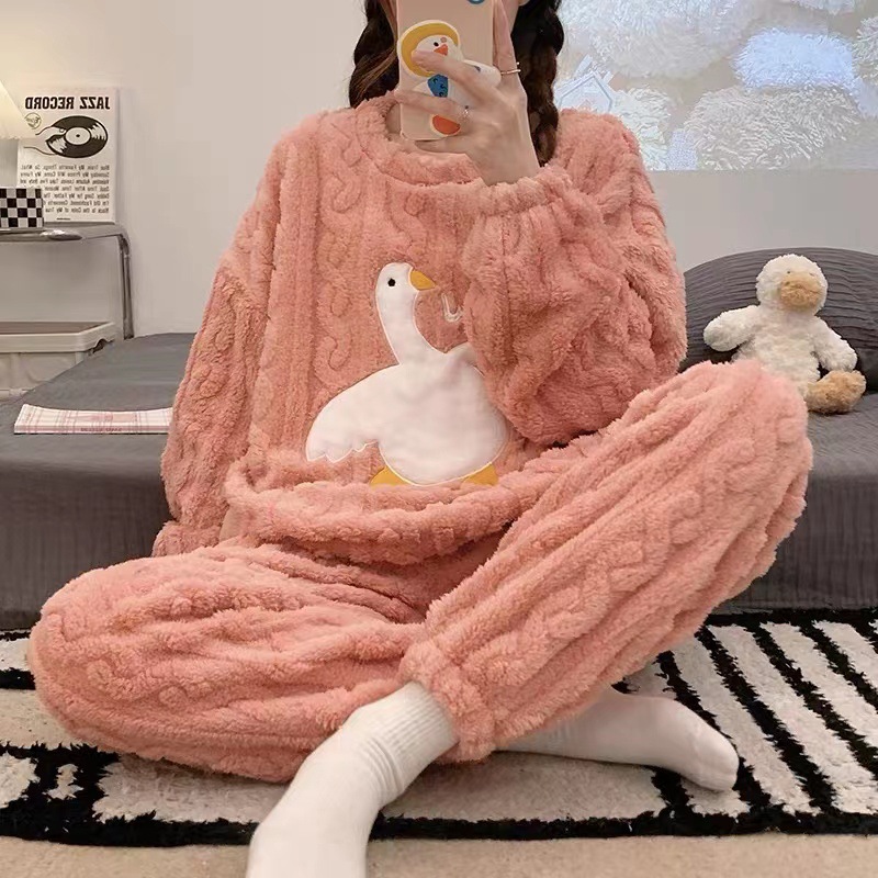 爆款女士时尚秋冬珊瑚绒睡衣女款加厚加绒长袖宽松保法兰绒家居服